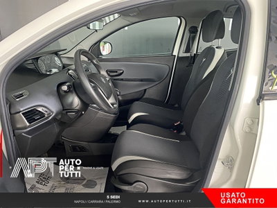 Lancia Ypsilon 0.9 TwinAir 85 CV 5 porte Metano Ecochic Elefantino (8)
