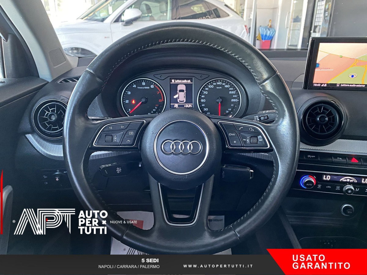 Audi Q2 Q2 1.4 TFSI COD Business (14)