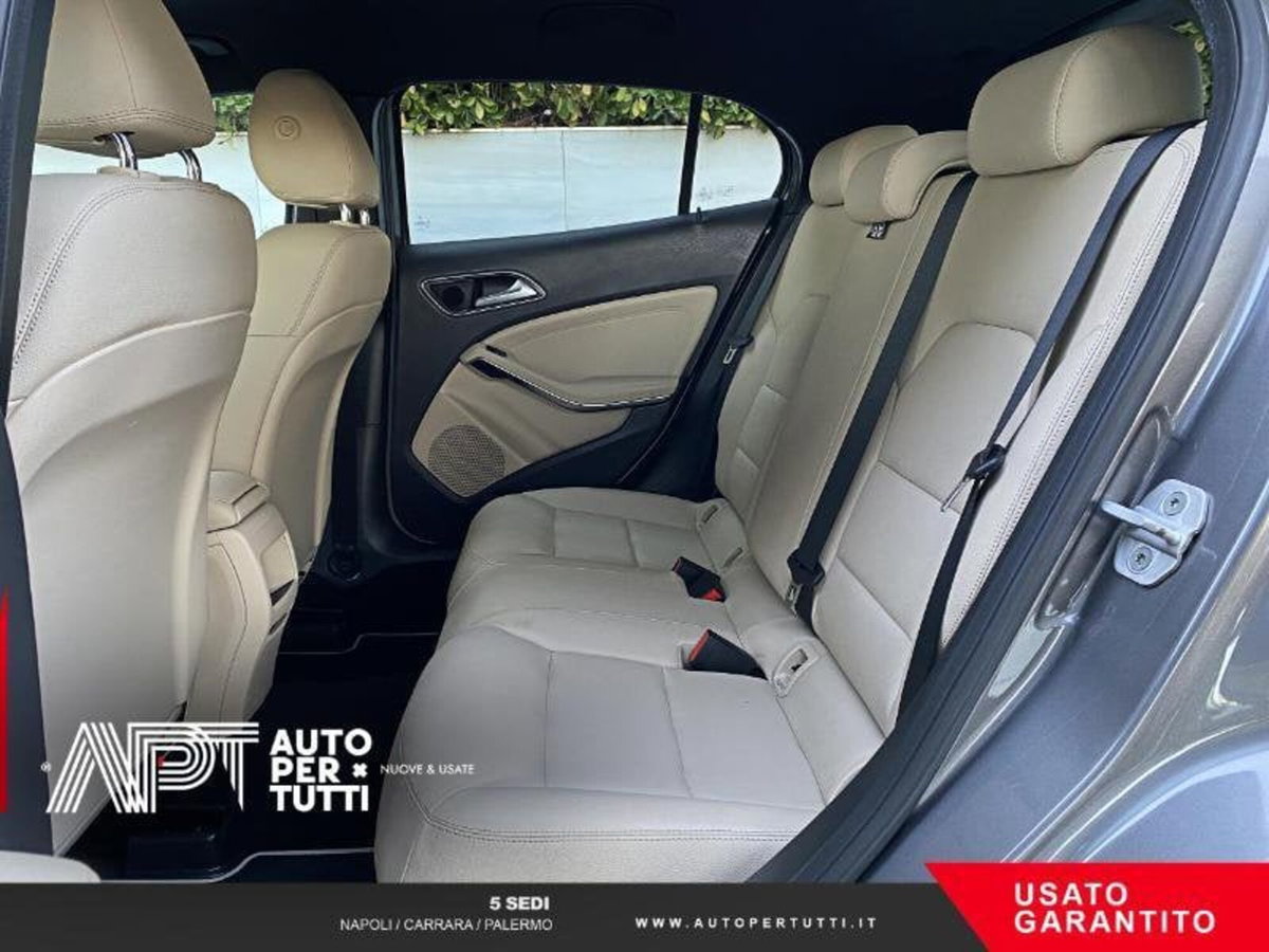 Mercedes-Benz GLA SUV 200 CDI Automatic 4Matic Sport (12)