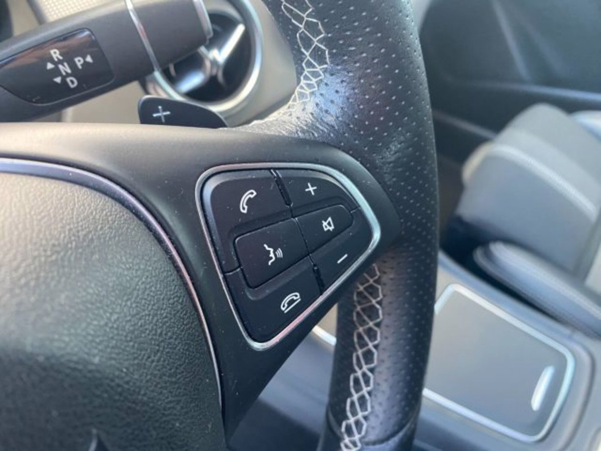 Mercedes-Benz GLA SUV 200 d Automatic 4Matic Sport (12)