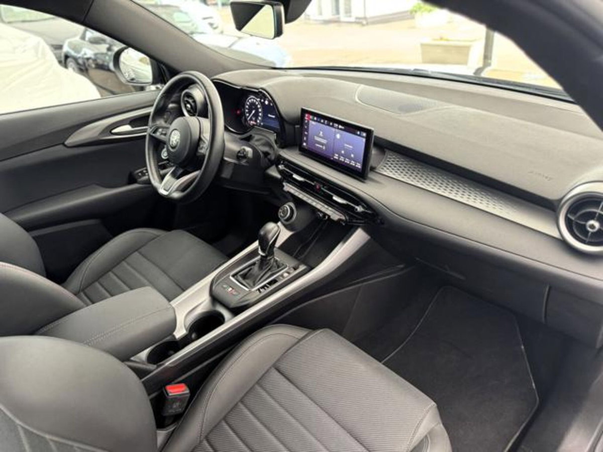 Alfa Romeo Tonale 1.6 Sprint 130cv tct6 (11)