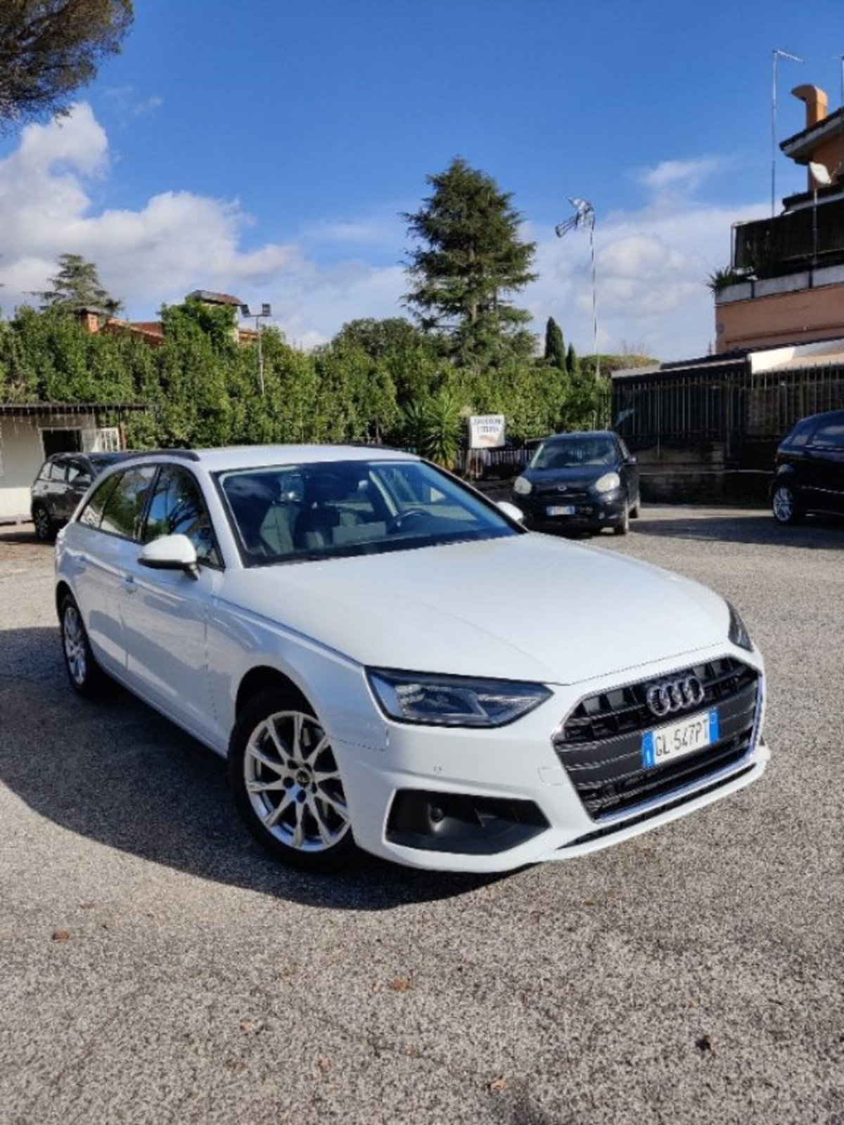 Audi A4 Avant 30 TDI/136 CV S tronic Business Advanced (4)