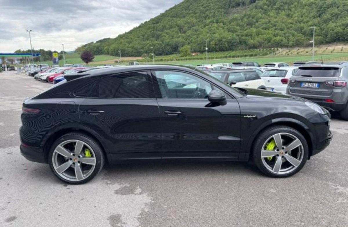 Porsche Cayenne Coupé 3.0 V6 (3)
