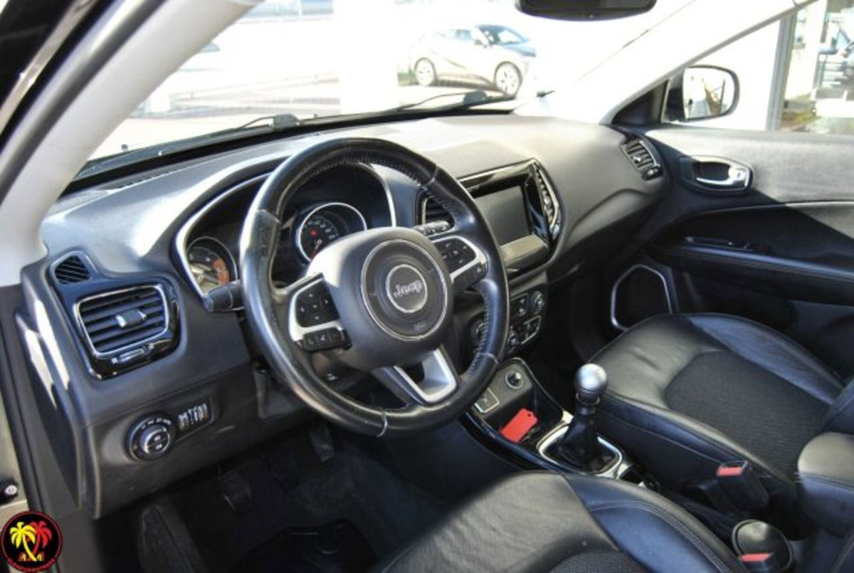Jeep Compass 1.6 Multijet II 2WD Limited (6)