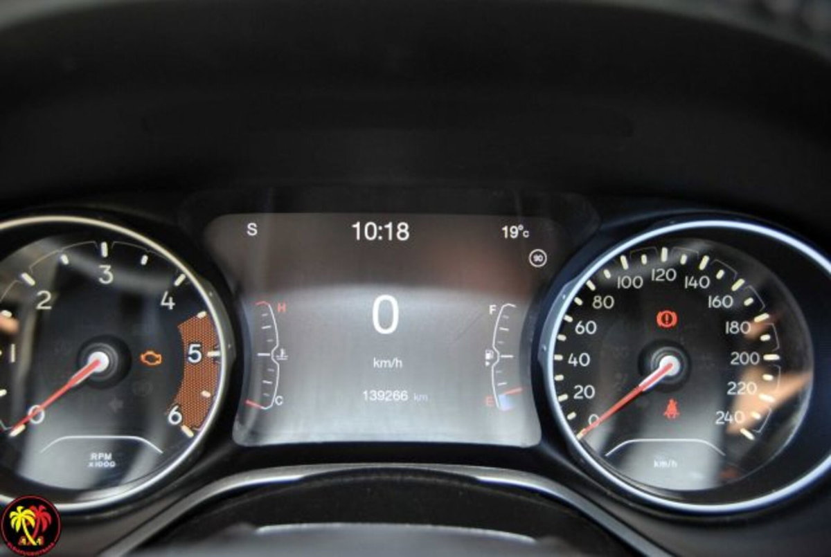 Jeep Compass 1.6 Multijet II 2WD Limited (8)