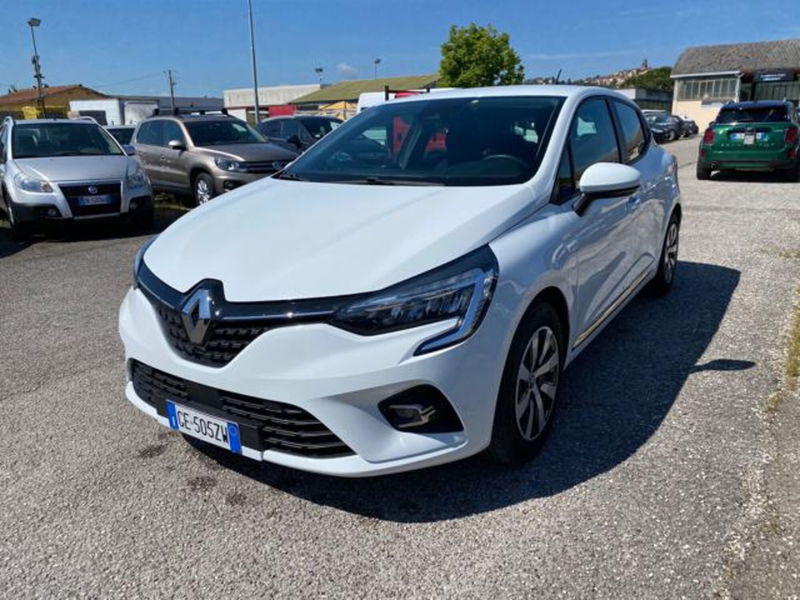 Renault Clio Full Hybrid E-Tech 140 CV 5 porte Initiale Paris