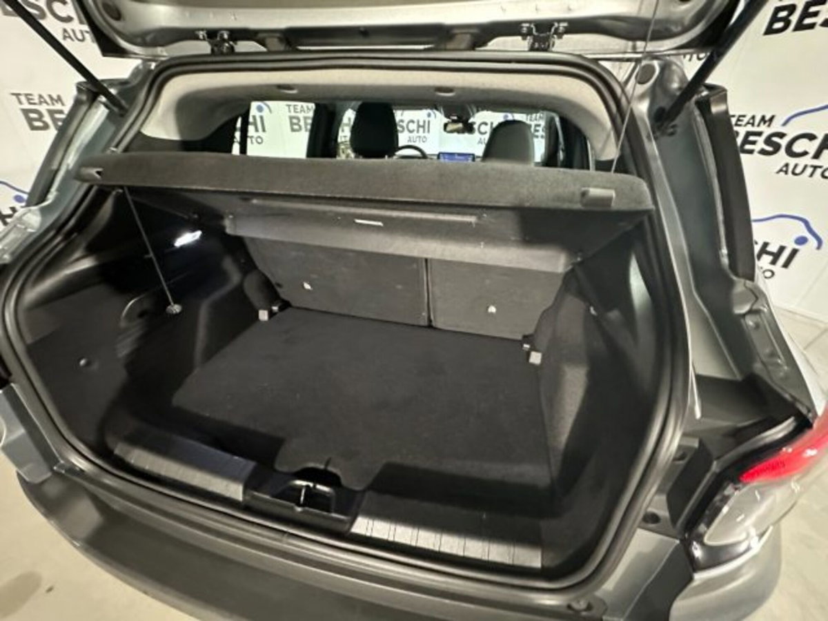 Jeep Avenger 1.2 turbo Altitude fwd 100cv (14)