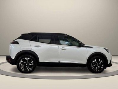 Peugeot 2008 motore elettrico 136 CV GT Pack (3)