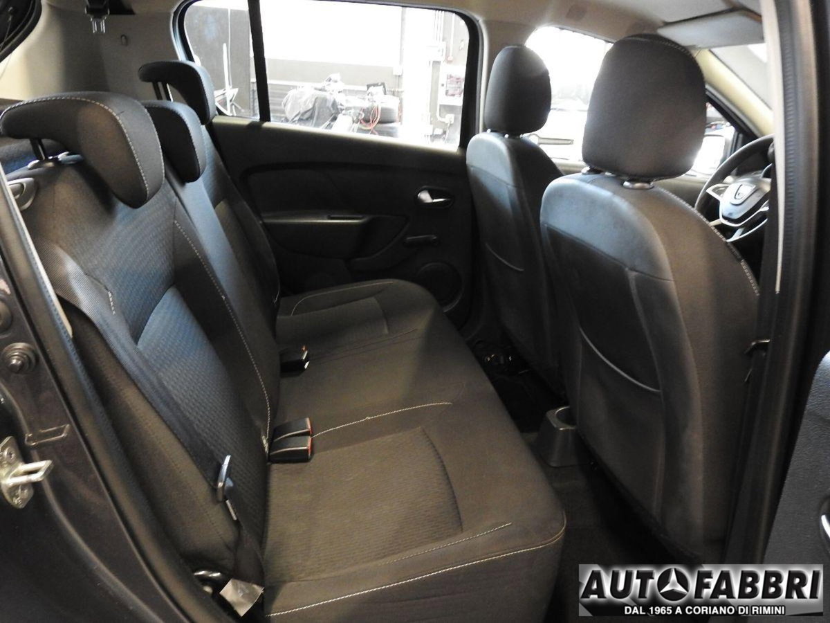 Dacia Sandero 1.0 SCe 12V 75CV (10)