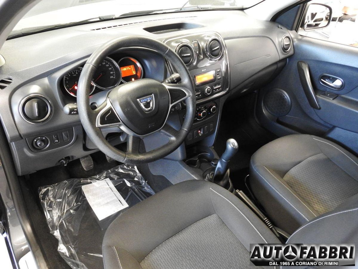 Dacia Sandero 1.0 SCe 12V 75CV (15)