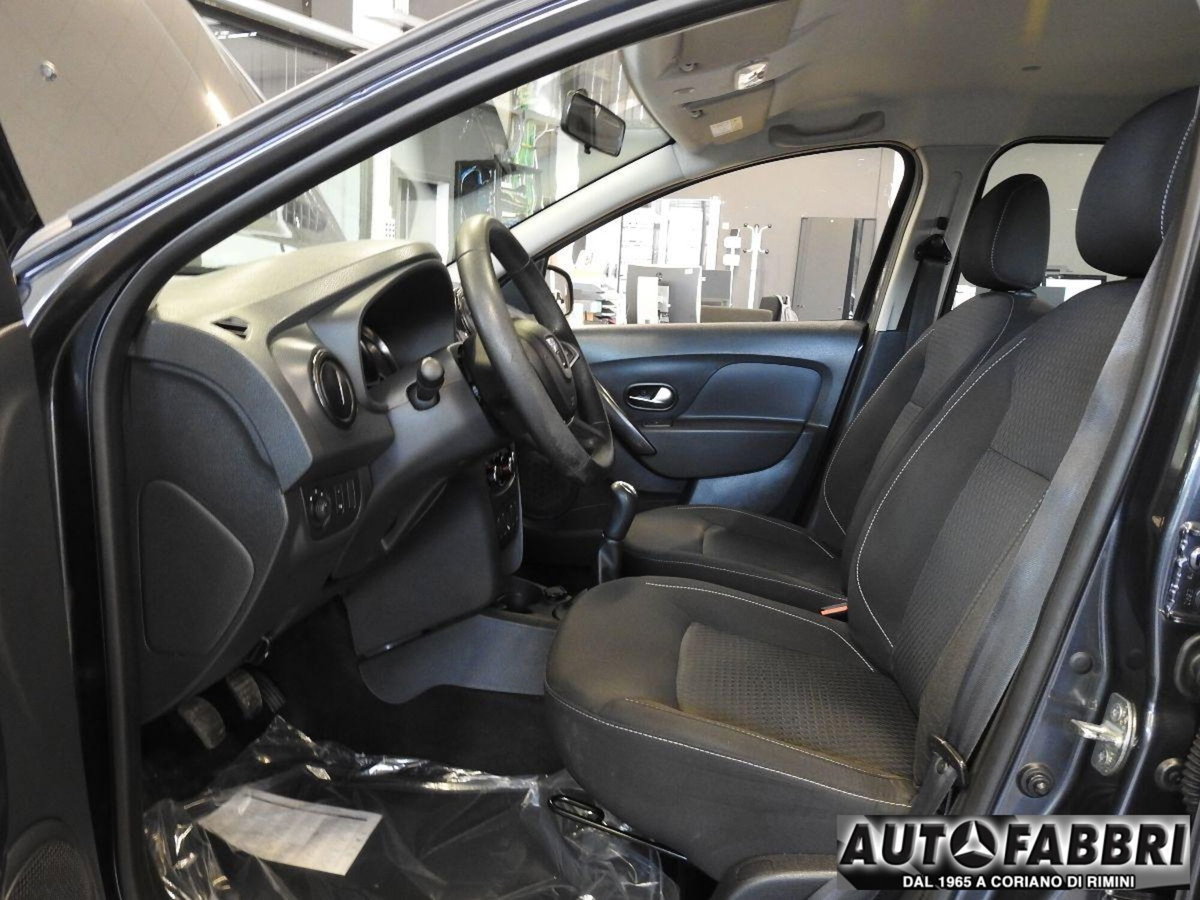 Dacia Sandero 1.0 SCe 12V 75CV (16)