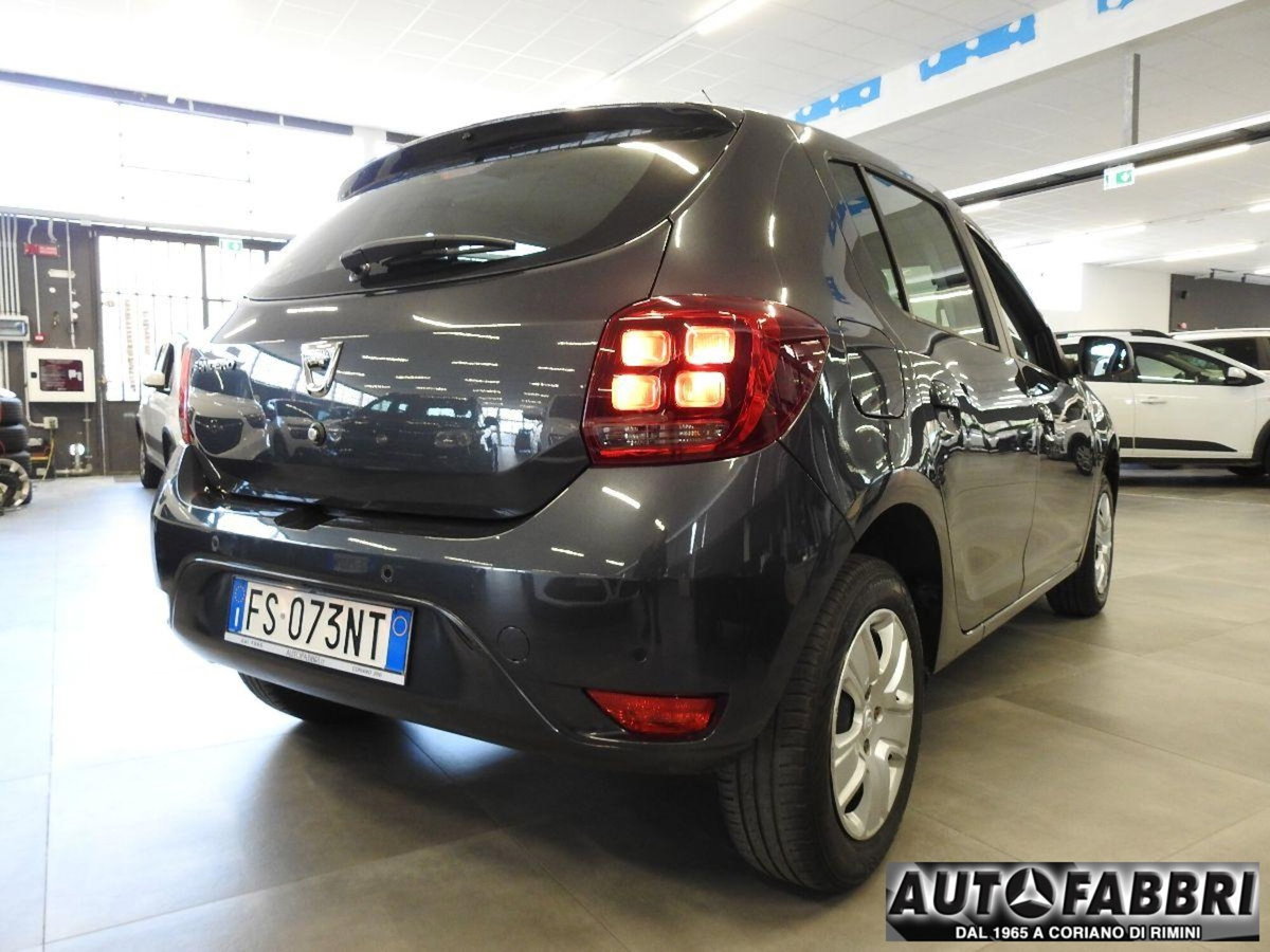 Dacia Sandero 1.0 SCe 12V 75CV (3)