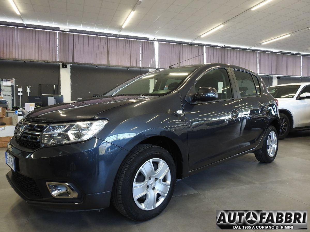 Dacia Sandero 1.0 SCe 12V 75CV (6)