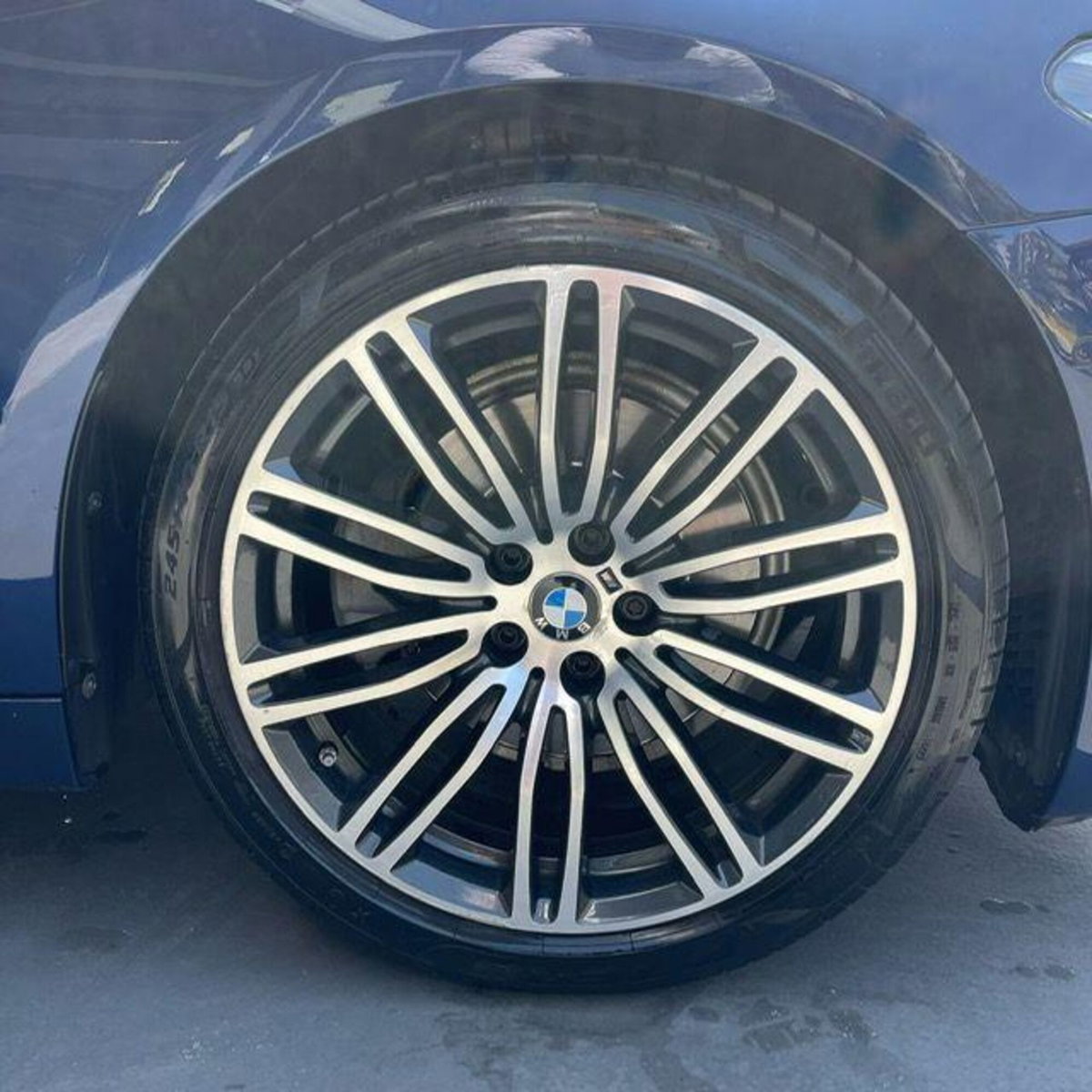 BMW Serie 5 520d Msport (7)