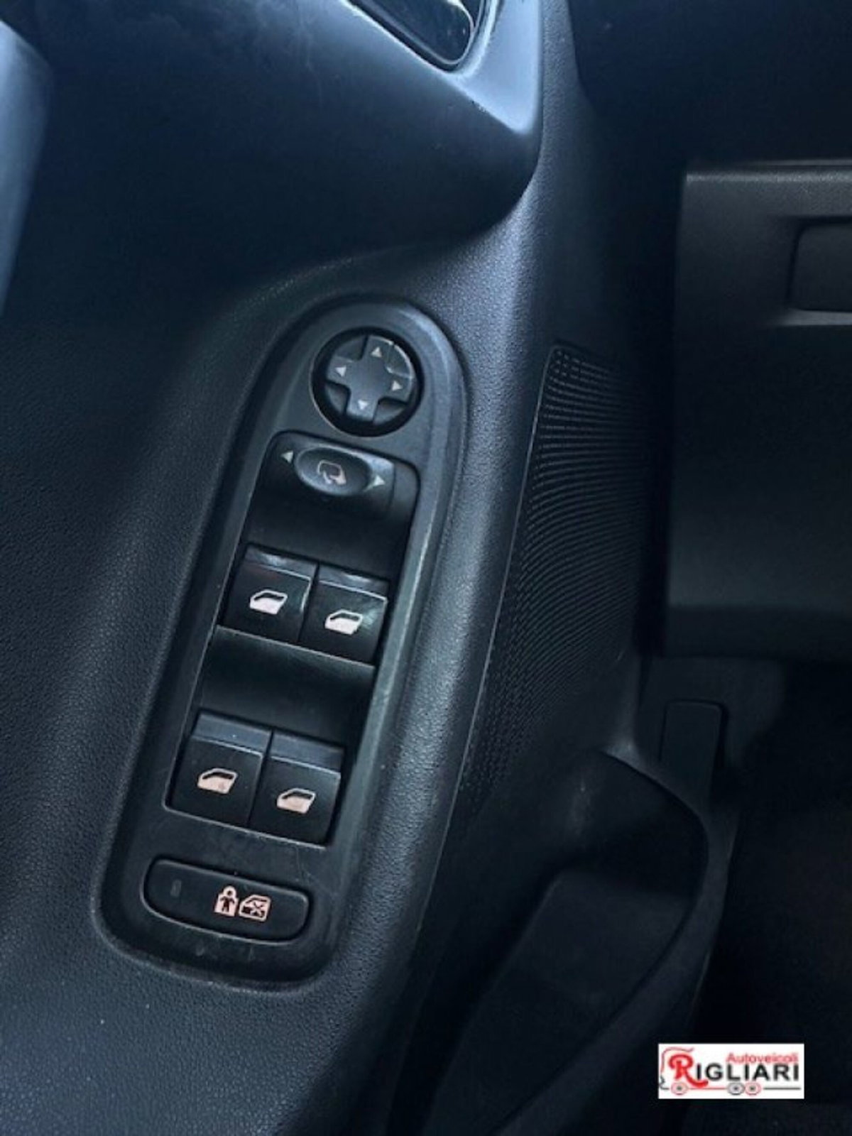 Citroen C3 1.4 Exclusive Style (12)