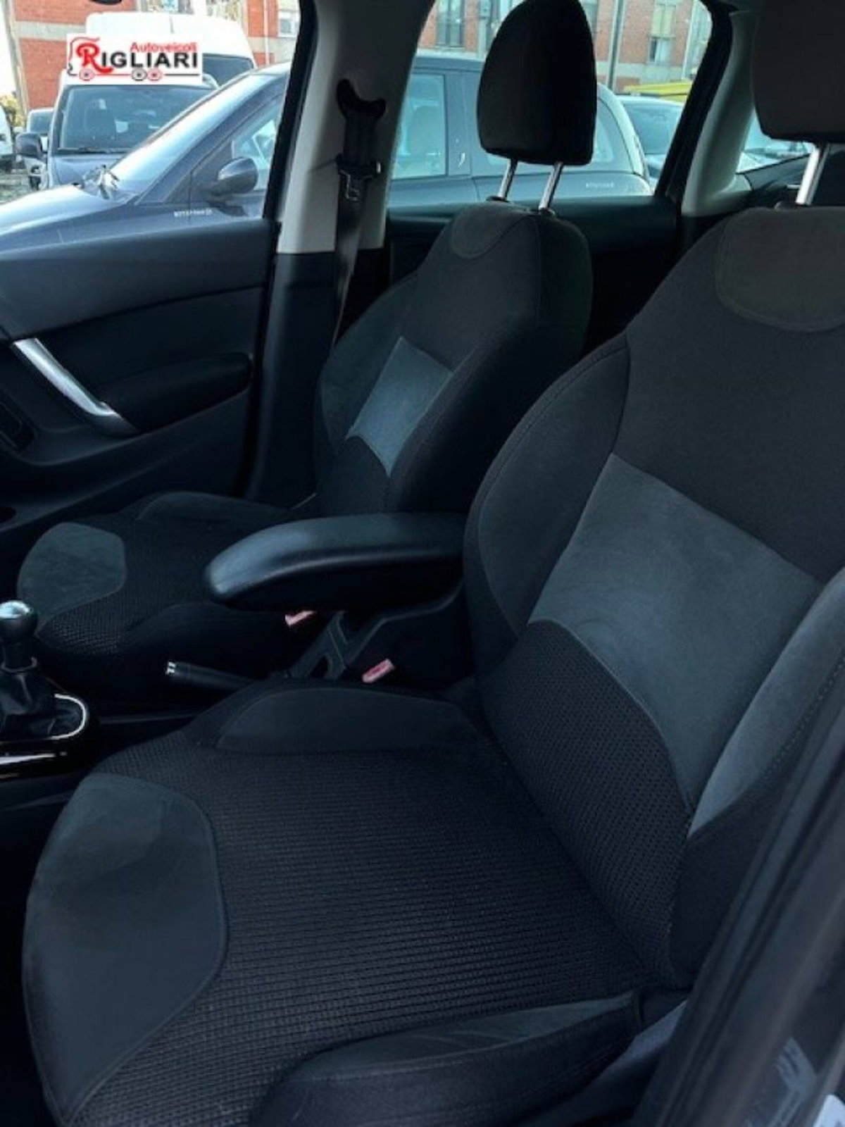 Citroen C3 1.4 Exclusive Style (8)