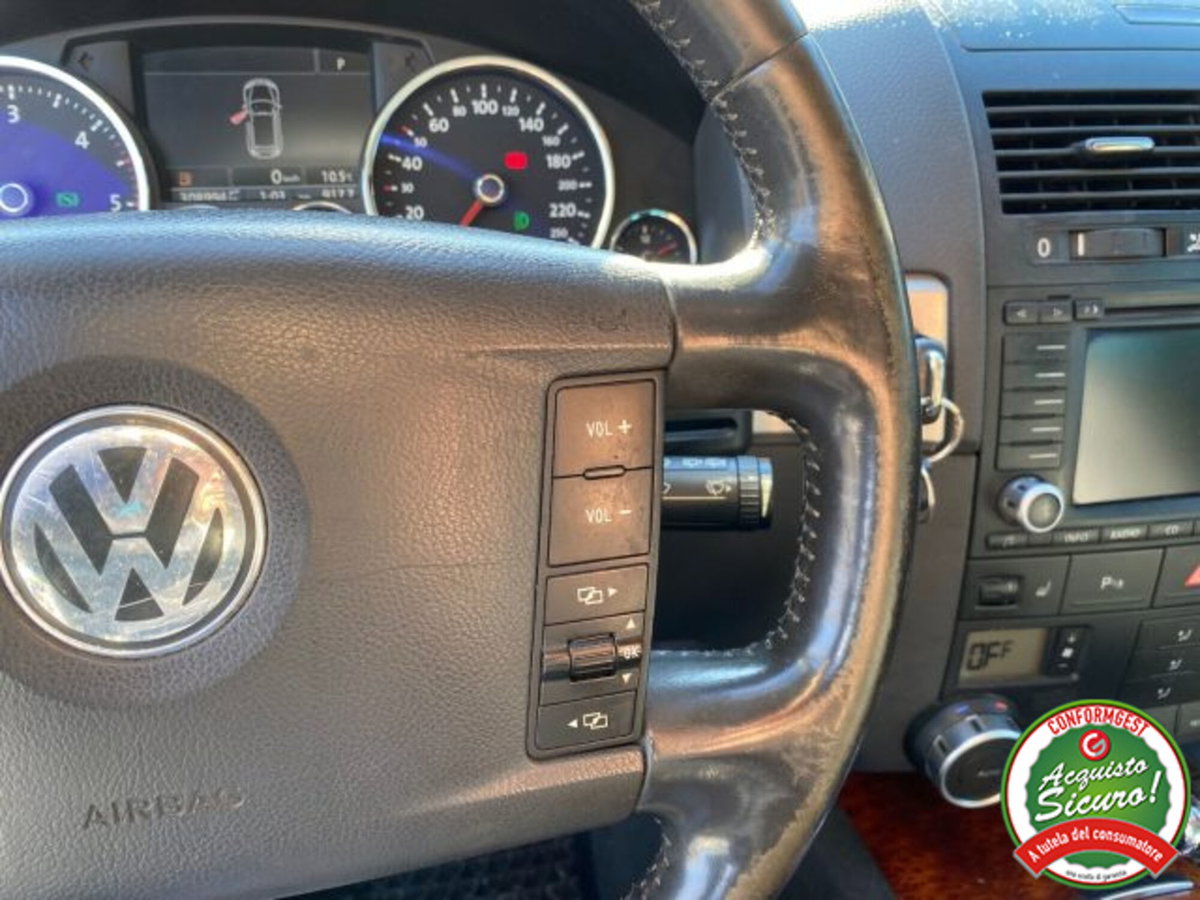 Volkswagen Touareg R5 TDI DPF tiptronic (11)