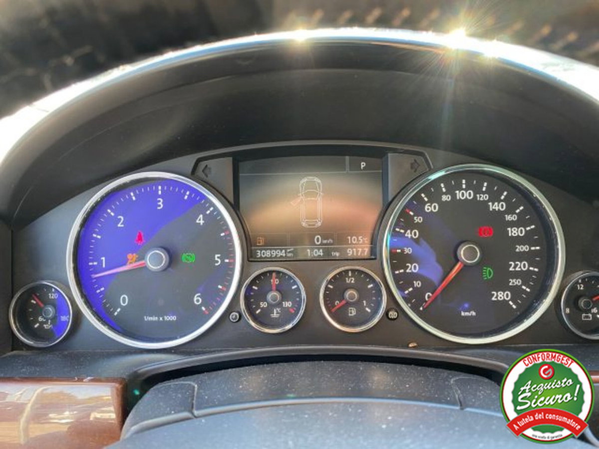 Volkswagen Touareg R5 TDI DPF tiptronic (15)