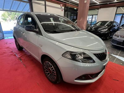 Lancia Ypsilon 1.0 FireFly 5 porte S&S Hybrid Ecochic UnYca usata