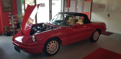 Alfa Romeo Spider 2.0i (8)