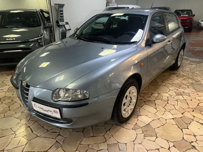 Alfa Romeo 147 1.6i 16V T.S. (105 CV) cat 5p. Connect usata