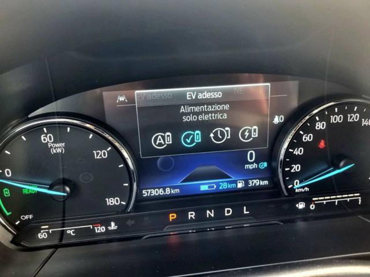 Ford Kuga 2.5 Plug In Hybrid 225 CV CVT 2WD Titanium (18)