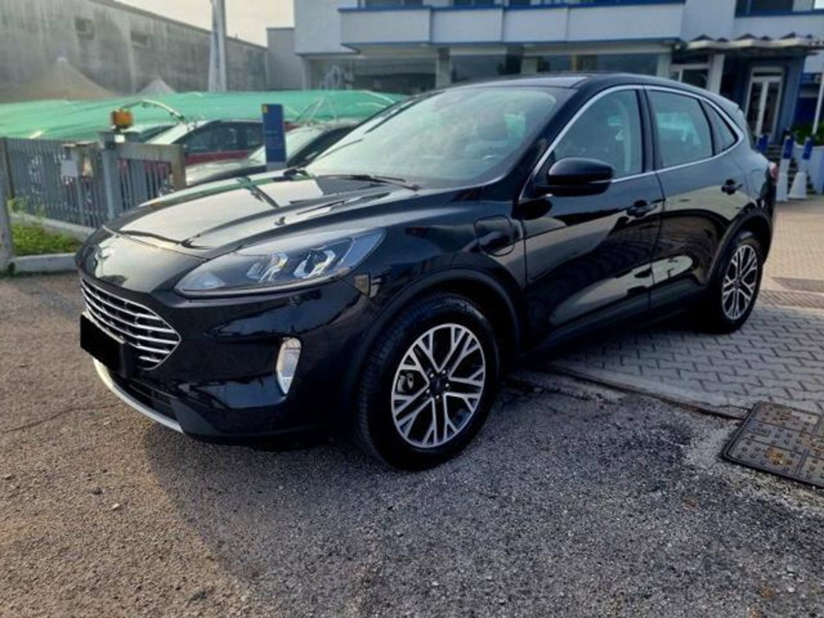 Ford Kuga 2.5 Plug In Hybrid 225 CV CVT 2WD Titanium (3)
