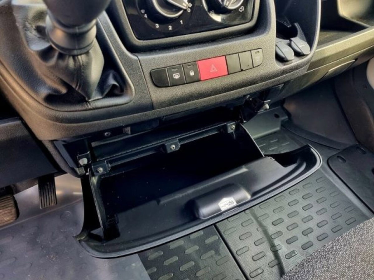 Fiat Ducato Furgone L2H2 2.2 diesel 180cv (9)