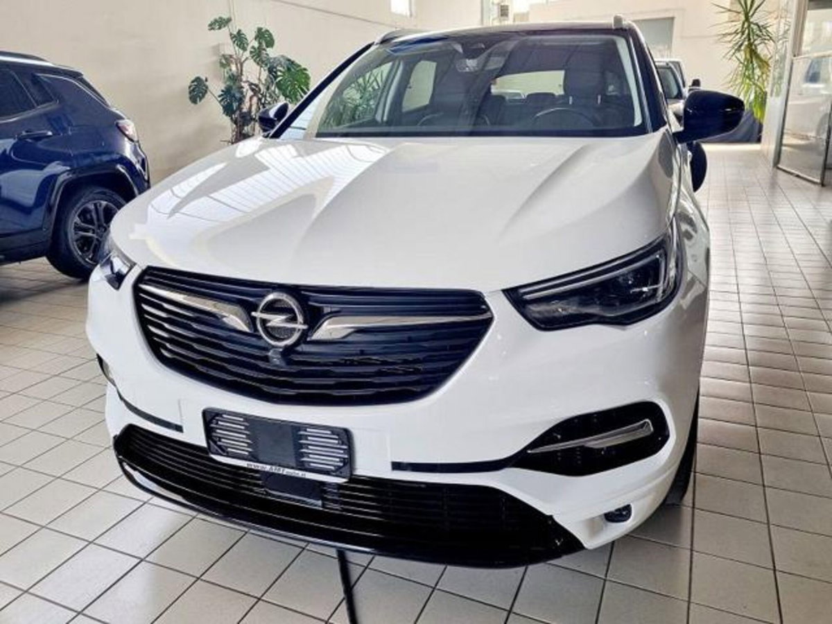 Opel Grandland X 1.6 Turbo 180 CV Start&Stop aut. Ultimate (3)