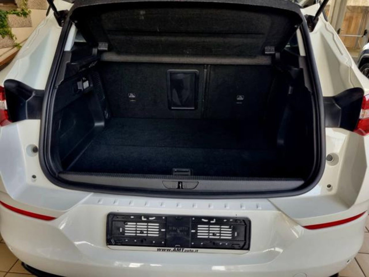 Opel Grandland X 1.6 Turbo 180 CV Start&Stop aut. Ultimate (7)