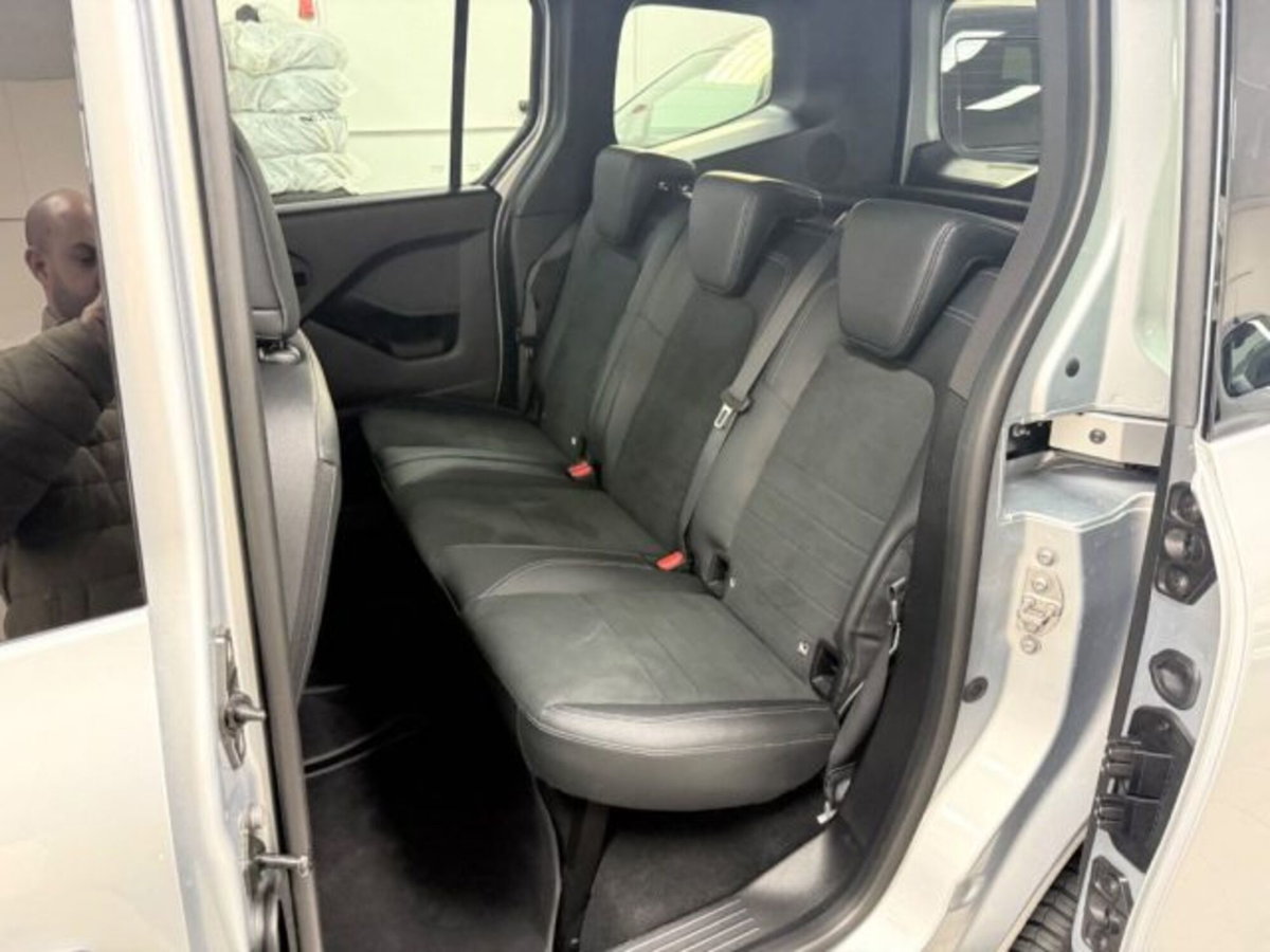 Mercedes-Benz Classe B 160 d Premium (9)