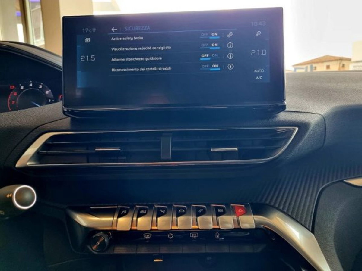 Peugeot 3008 PureTech Turbo 130 S&S Allure Pack (13)