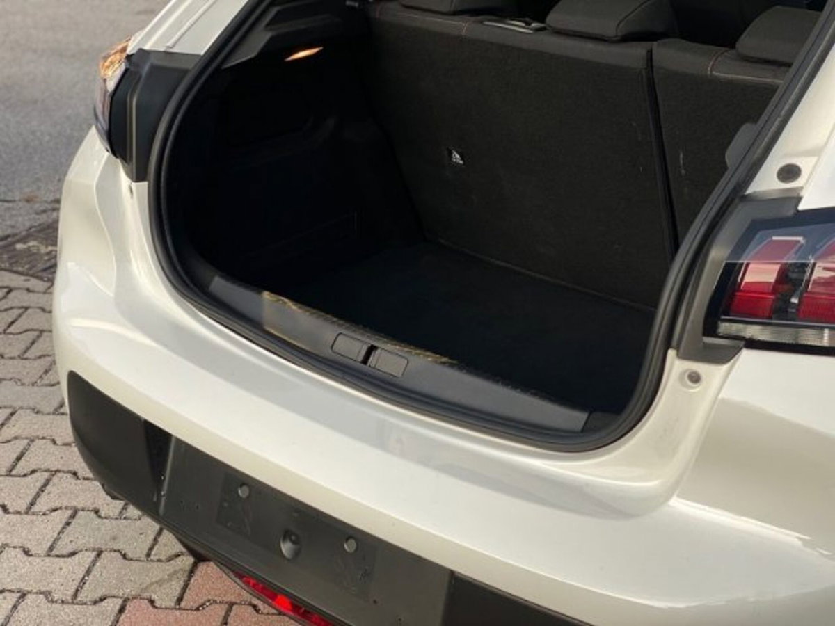 Peugeot 208 1.2 puretech Active s&s 75cv (7)