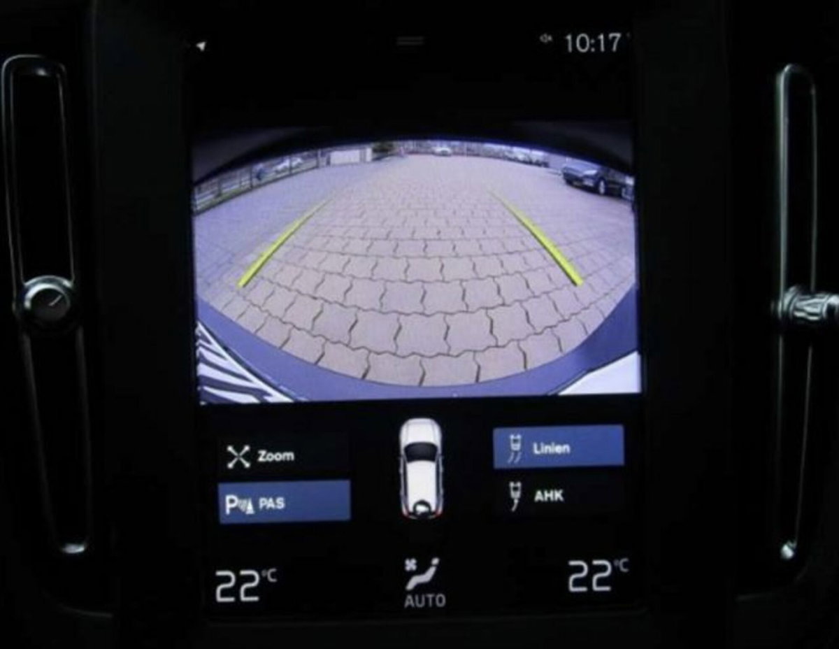 Volvo XC40 B3 automatico Essential (11)