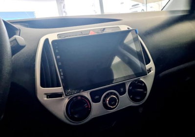 Hyundai i20 1.2 5p. Sound Edition (3)