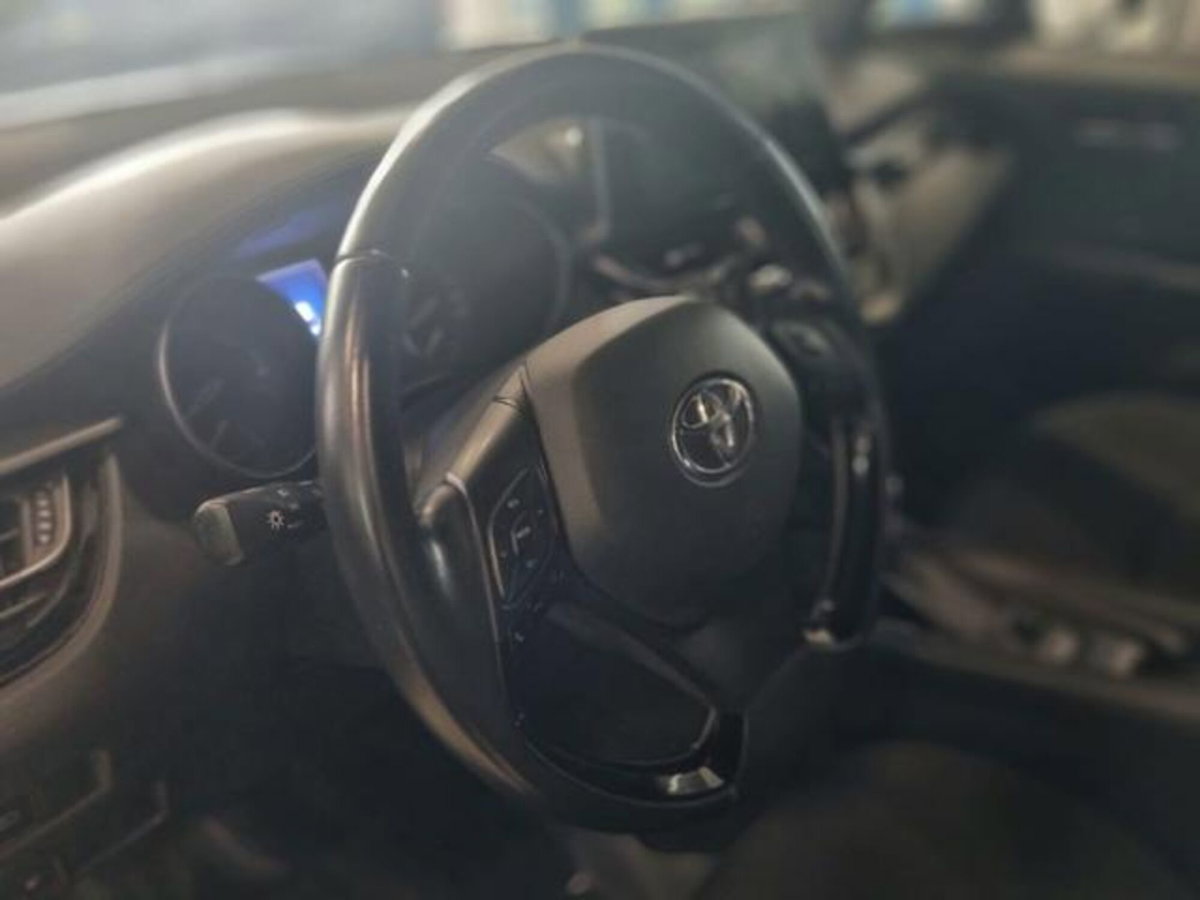 Toyota Toyota C-HR 1.8 Hybrid E-CVT Trend (11)