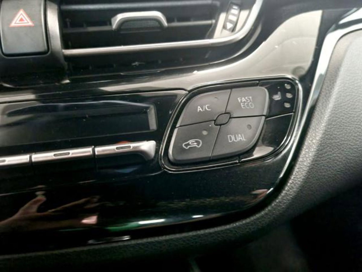 Toyota Toyota C-HR 1.8 Hybrid E-CVT Trend (14)