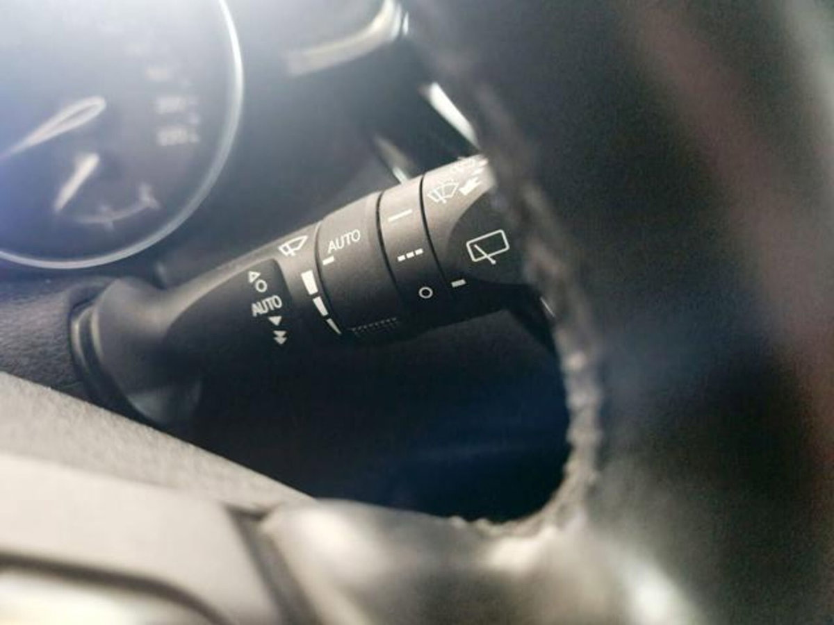 Toyota Toyota C-HR 1.8 Hybrid E-CVT Trend (16)