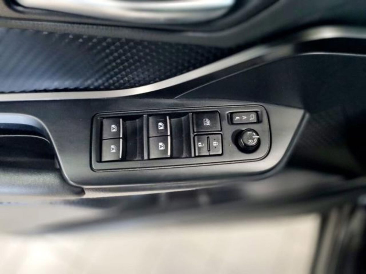 Toyota Toyota C-HR 1.8 Hybrid E-CVT Trend (18)