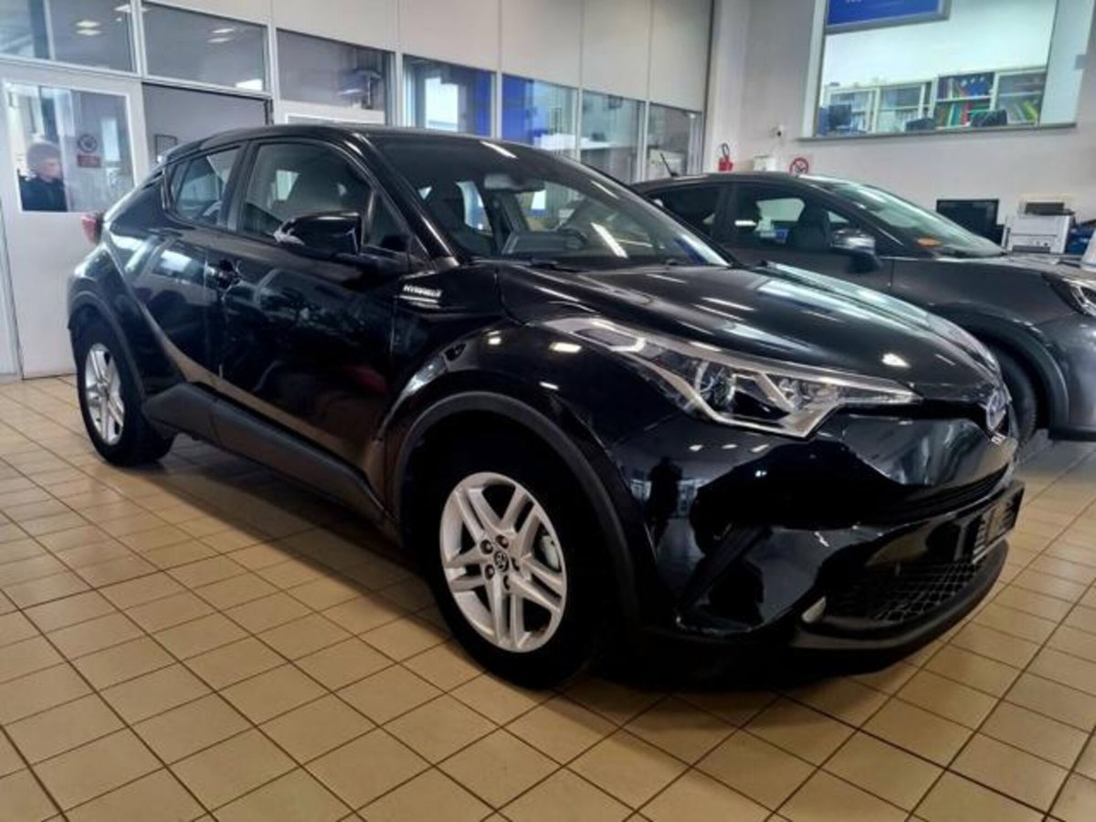 Toyota Toyota C-HR 1.8 Hybrid E-CVT Trend (2)