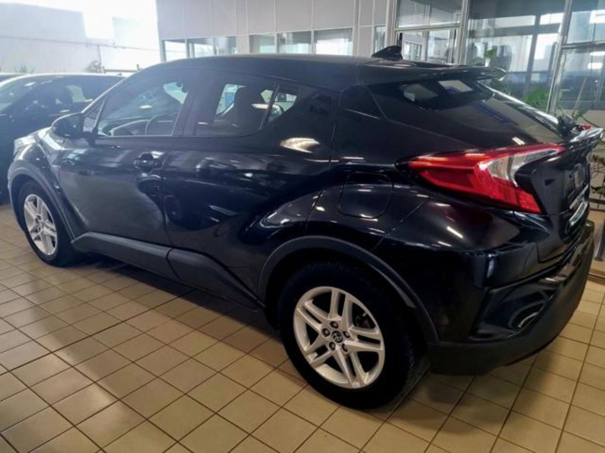Toyota Toyota C-HR 1.8 Hybrid E-CVT Trend (3)