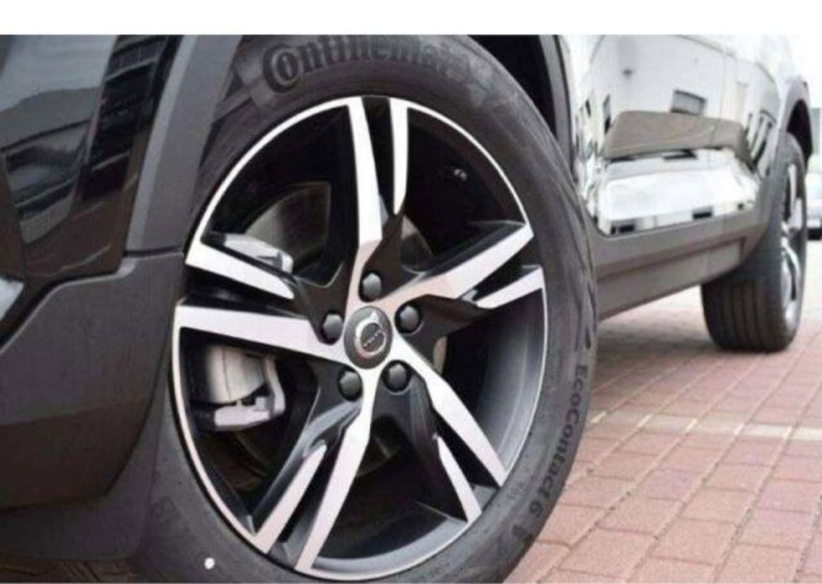 Volvo XC40 D3 Geartronic R-design (2)