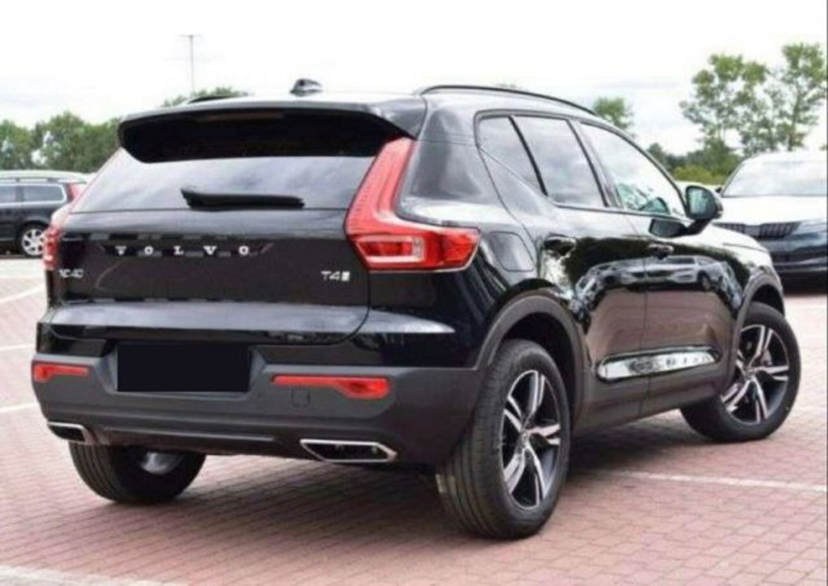 Volvo XC40 D3 Geartronic R-design (3)
