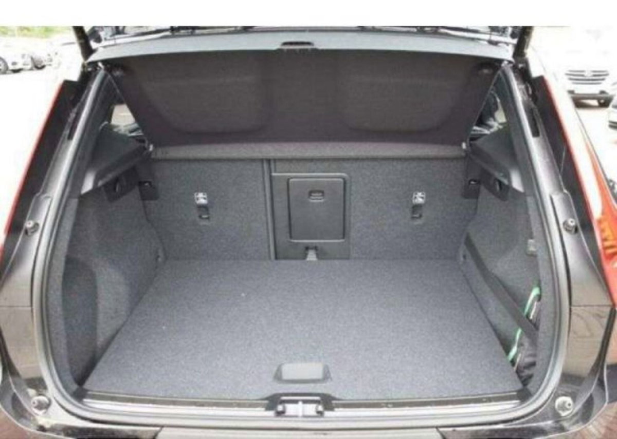 Volvo XC40 D3 Geartronic R-design (5)