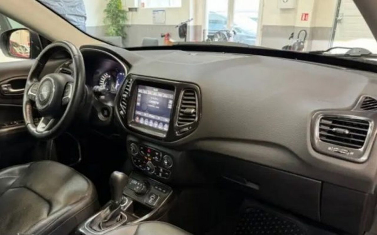 Jeep Compass 1.3 T4 190CV PHEV AT6 4xe Limited (6)