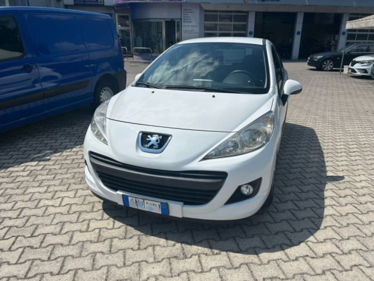Peugeot 207 8V 75CV 5p. X Line