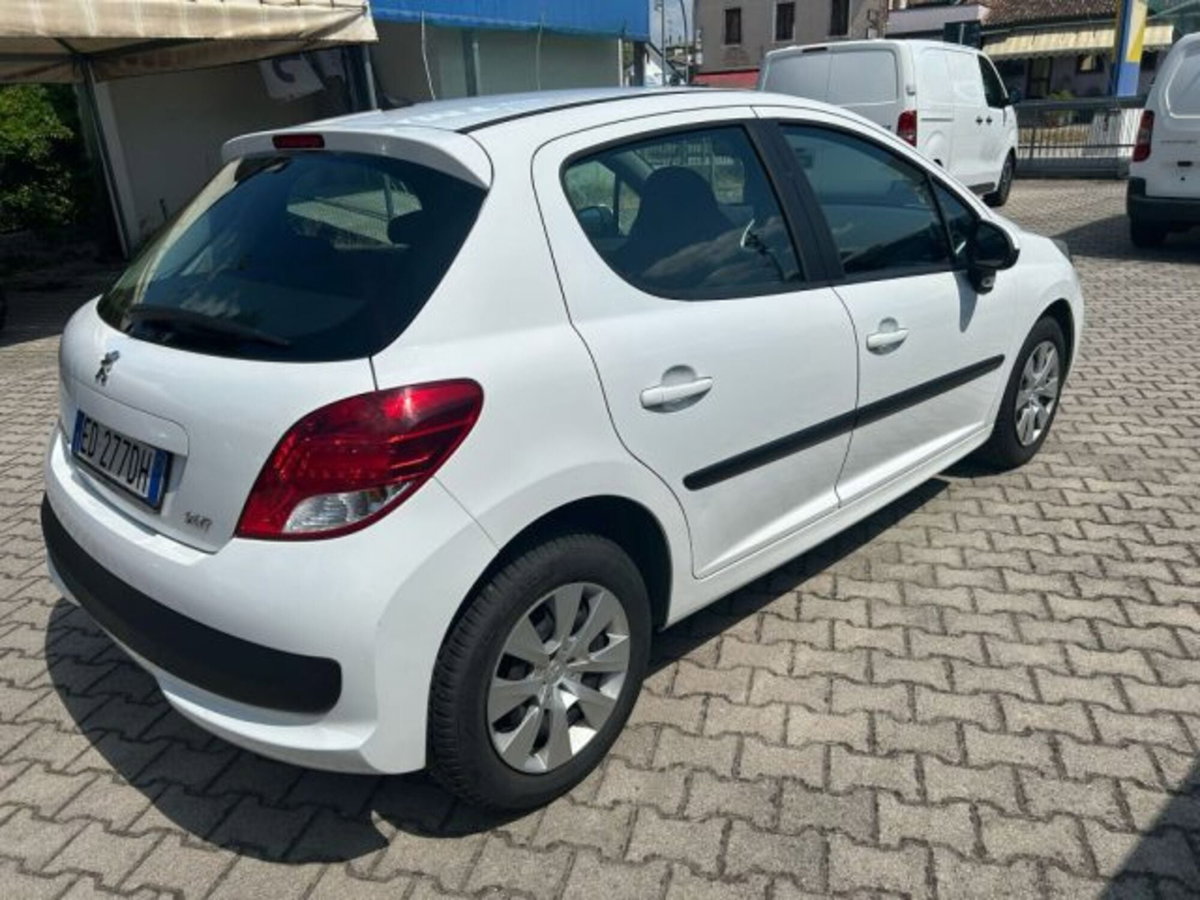 Peugeot 207 8V 75CV 5p. X Line (10)