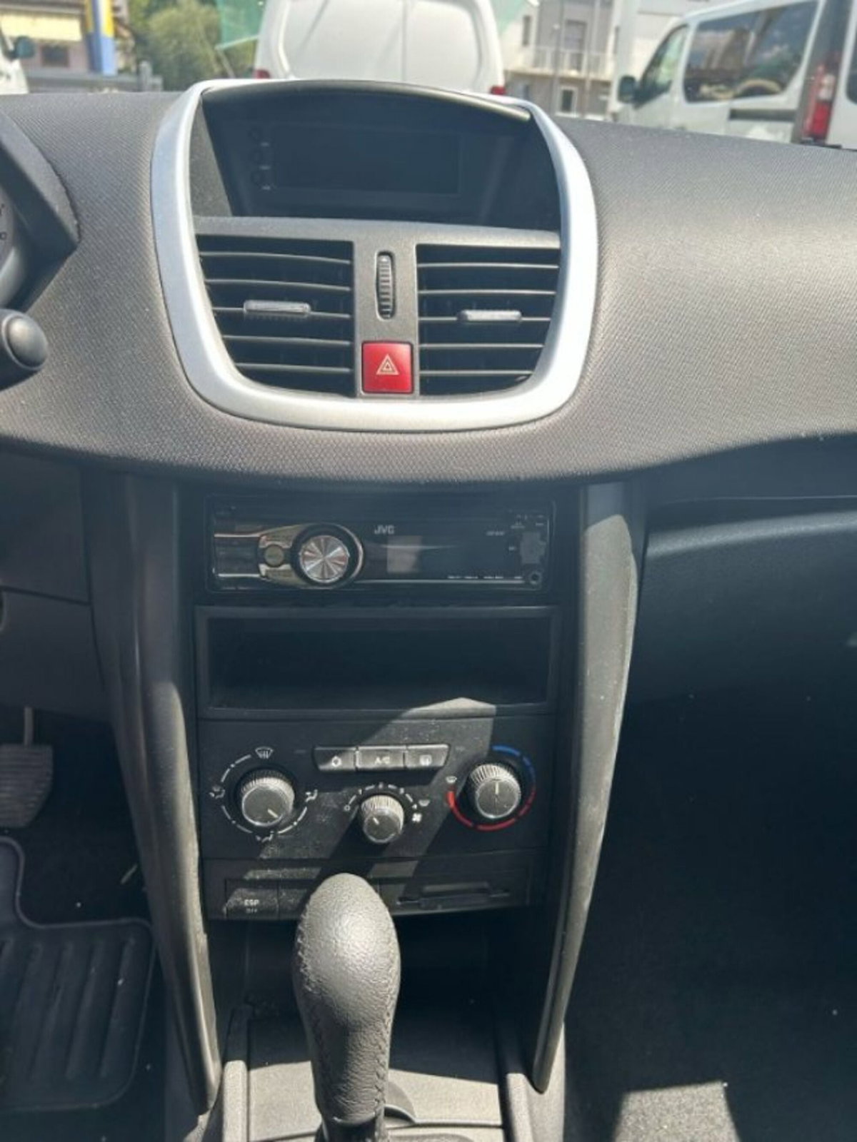 Peugeot 207 8V 75CV 5p. X Line (11)