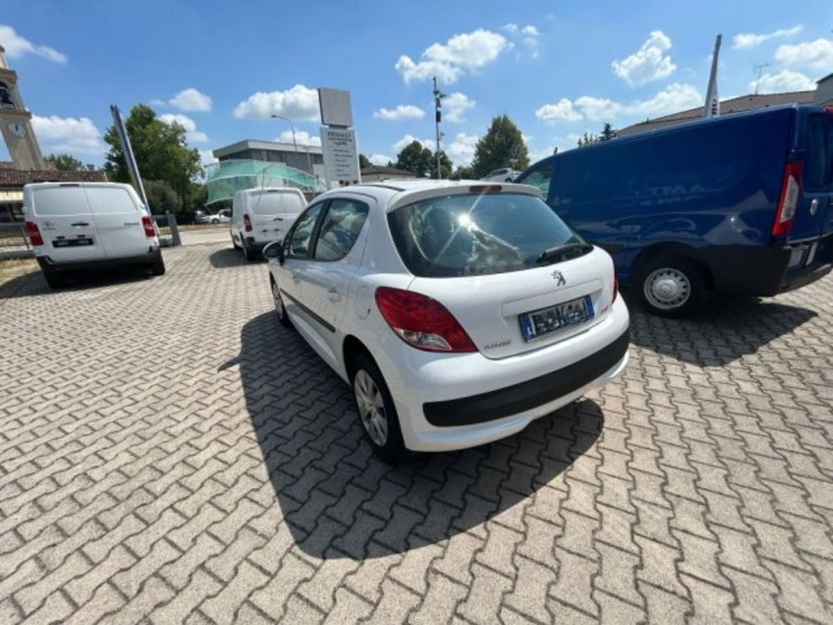 Peugeot 207 8V 75CV 5p. X Line (3)