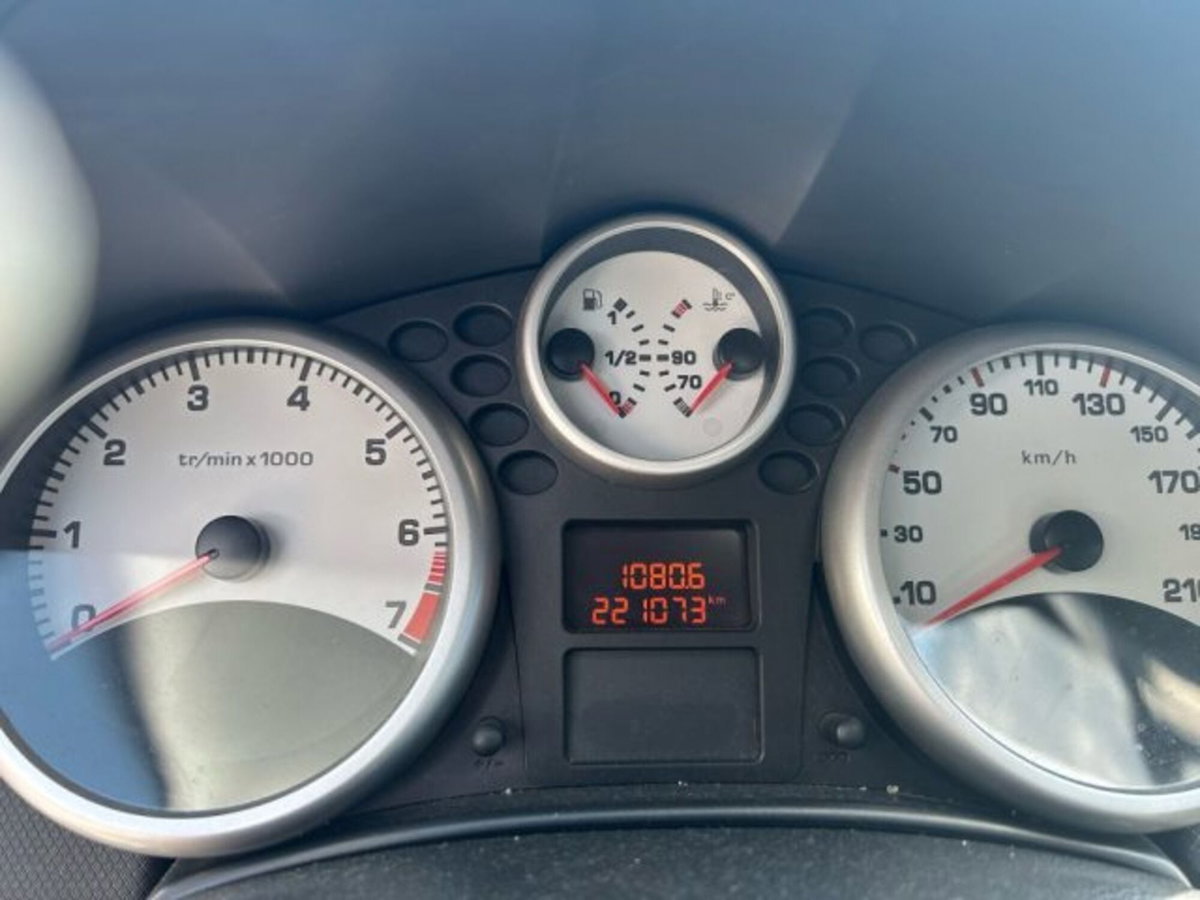 Peugeot 207 8V 75CV 5p. X Line (7)